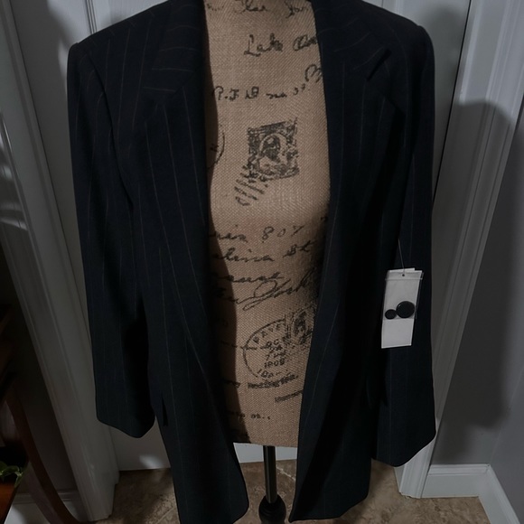 Kenneth Cole Gray blazer - Picture 7 of 12